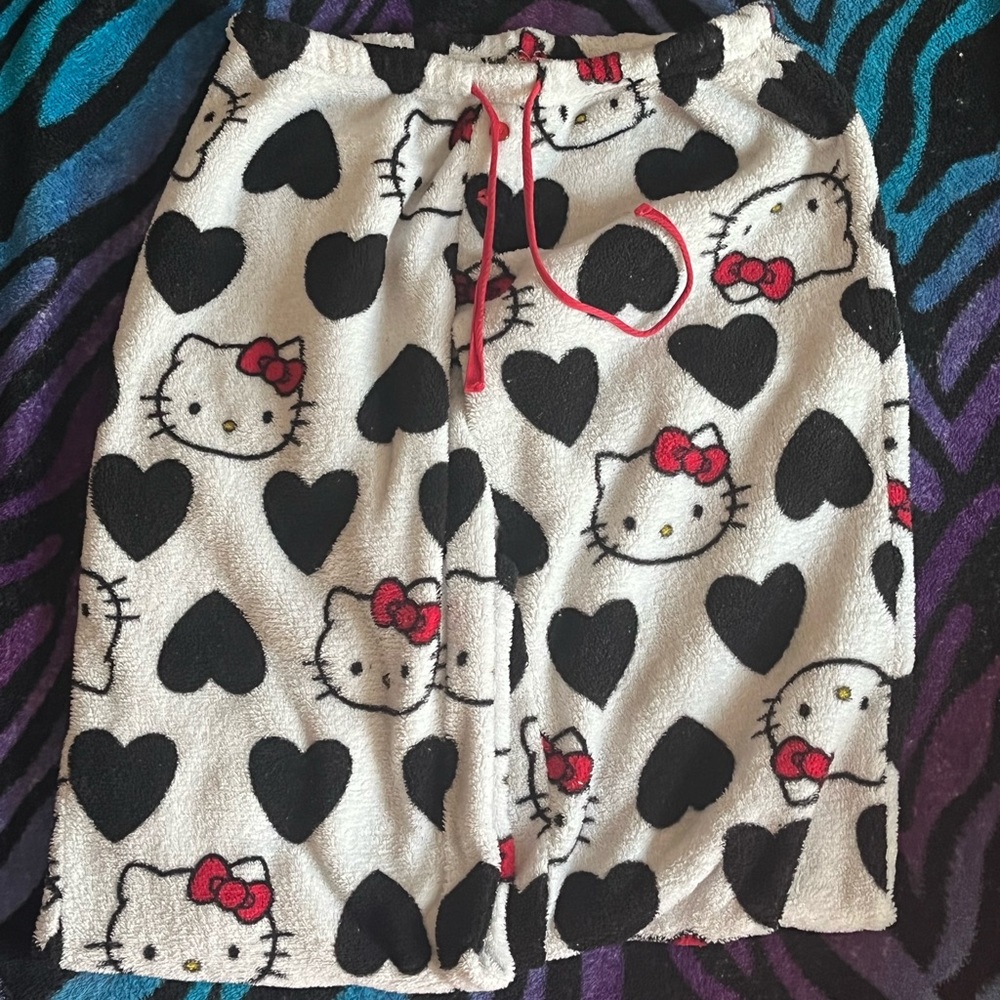 Hello kitty pajama pants!!